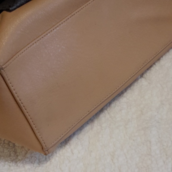 Handbag - Picture 2 of 6